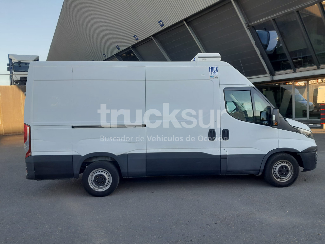 IVECO 35S12 12M3 FRC-X - Closed box van: picture 5 IVECO 35S12 12M3 FRC-X - Closed box van: picture 5