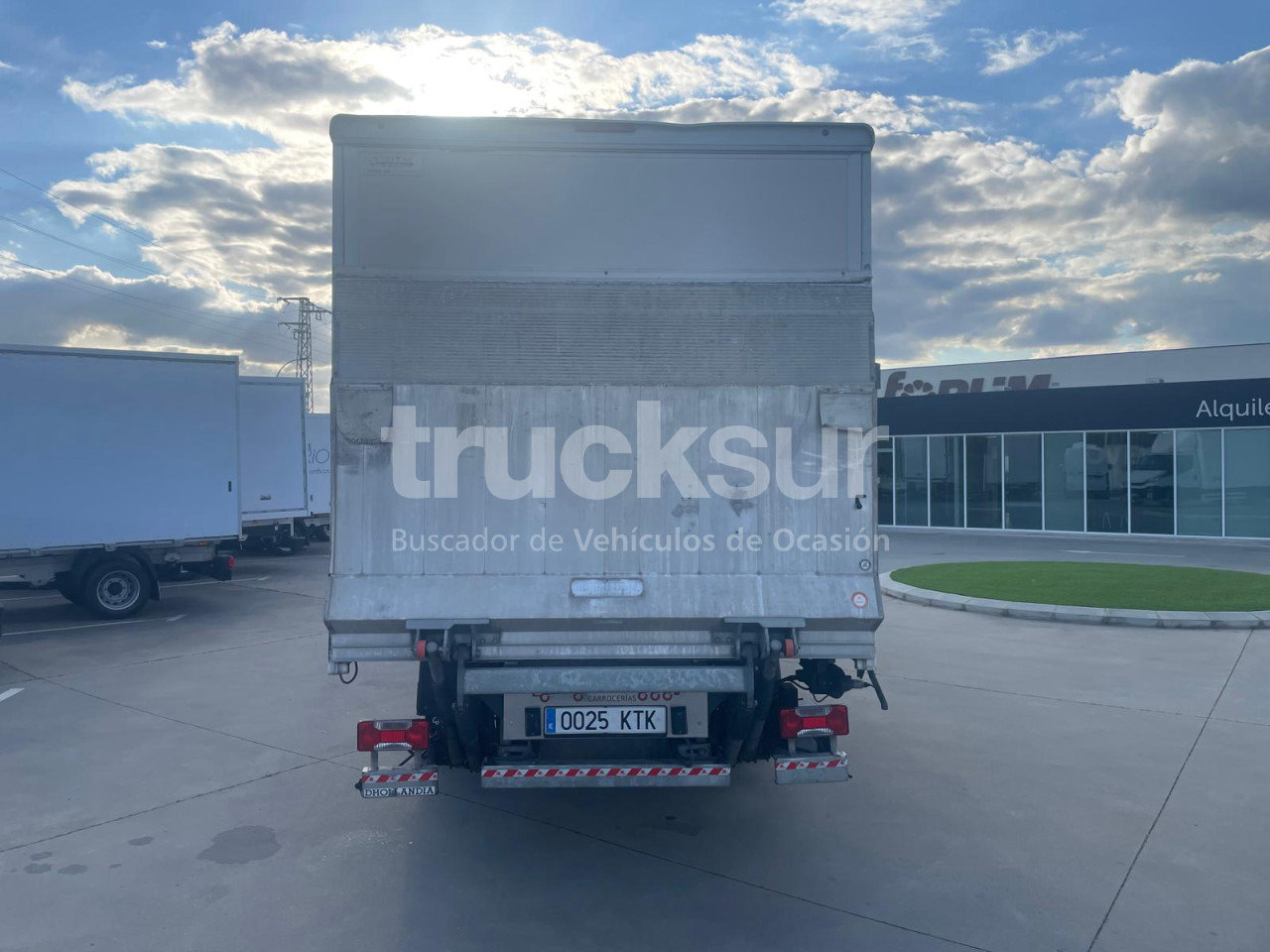 IVECO 72C18 P/E - Box truck: picture 4 IVECO 72C18 P/E - Box truck: picture 4