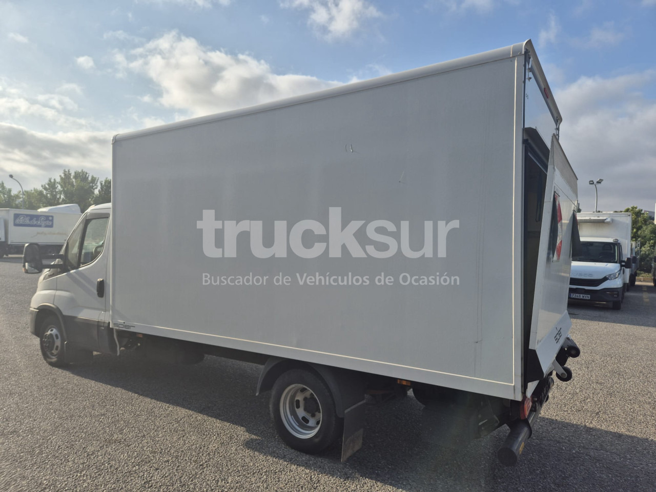 IVECO DAILY 35C16H - Closed box van: picture 4 IVECO DAILY 35C16H - Closed box van: picture 4