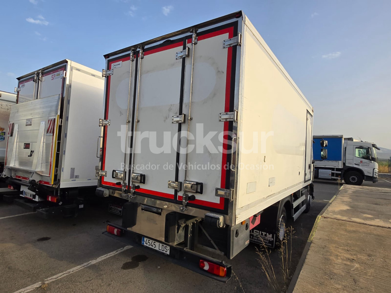 RENAULT D 12.240 FRC-X - Box truck: picture 5 RENAULT D 12.240 FRC-X - Box truck: picture 5
