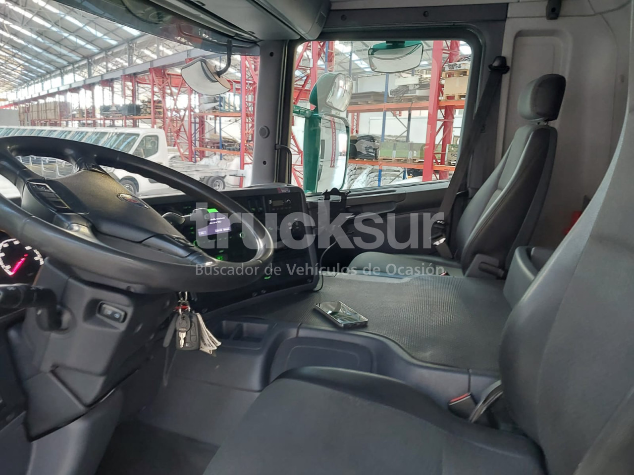 Cab chassis truck SCANIA P280.18: picture 9