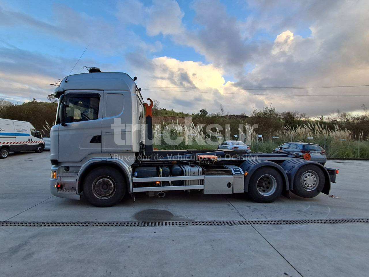 SCANIA R580.26 ejes 6x2*4 - Hook lift truck: picture 5 SCANIA R580.26 ejes 6x2*4 - Hook lift truck: picture 5
