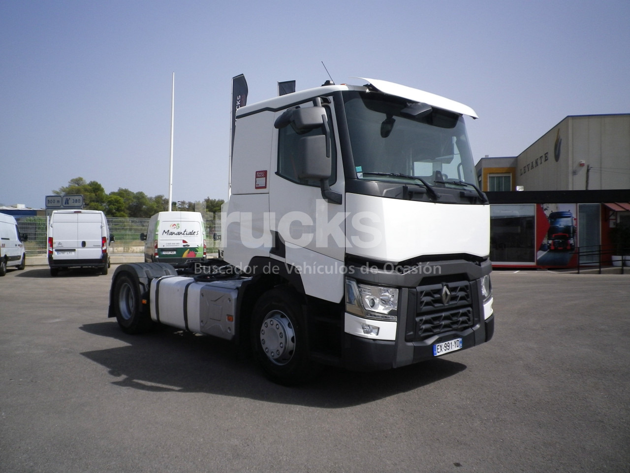 RENAULT T520 NIGHT AND DAY - Tractor unit: picture 2 RENAULT T520 NIGHT AND DAY - Tractor unit: picture 2