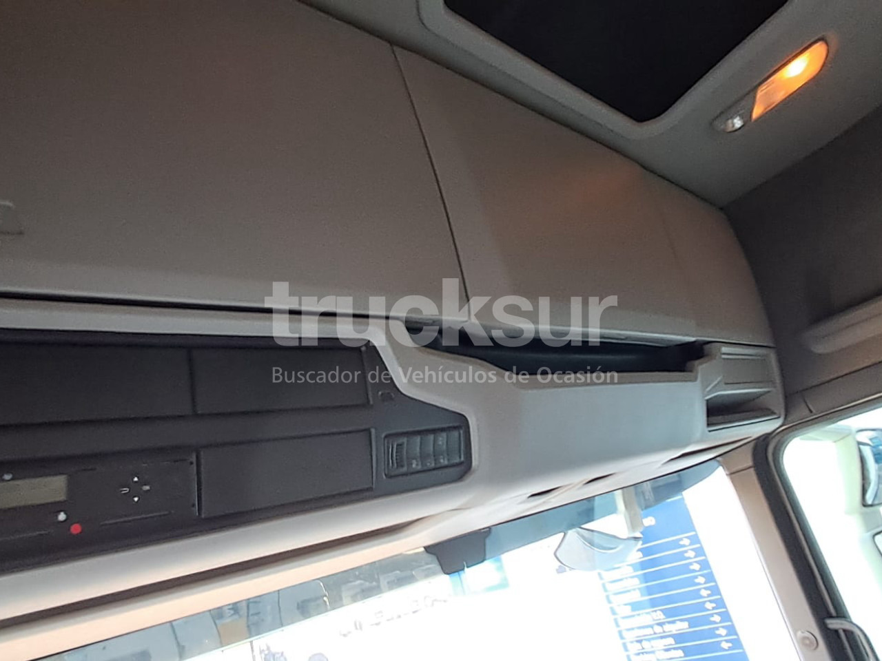 Tractor unit SCANIA R450: picture 15