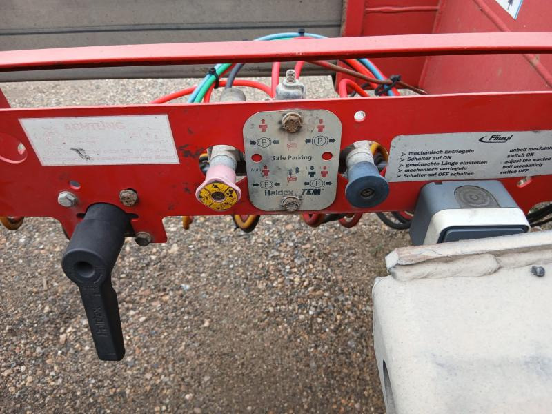 Container transporter/ Swap body semi-trailer Fliegl: picture 10 Container transporter/ Swap body semi-trailer Fliegl: picture 10