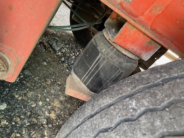 Fruehauf - Dropside/ Flatbed semi-trailer: picture 5 Fruehauf - Dropside/ Flatbed semi-trailer: picture 5