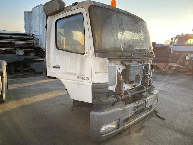 Mercedes ATEGO - Cab for Truck: picture 2 Mercedes ATEGO - Cab for Truck: picture 2
