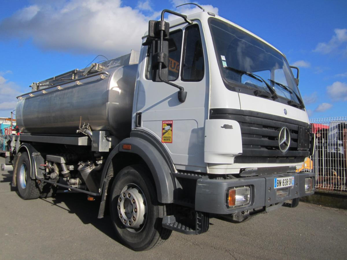 Mercedes SK 2024 - Tank truck: picture 2 Mercedes SK 2024 - Tank truck: picture 2