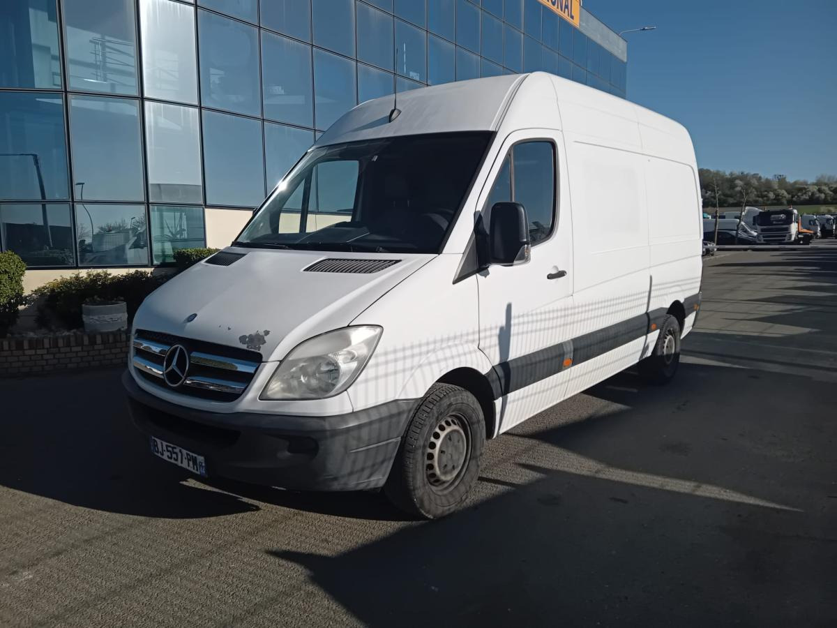 Mercedes Sprinter 218 CDI - Panel van: picture 2 Mercedes Sprinter 218 CDI - Panel van: picture 2