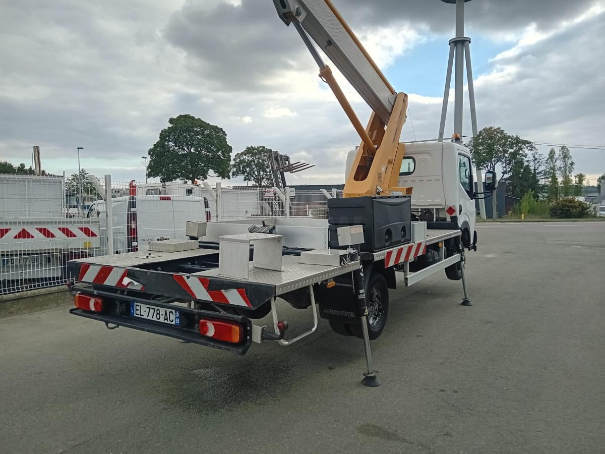 Renault Maxity 130 - Aerial platform, Commercial vehicle: picture 2 Renault Maxity 130 - Aerial platform, Commercial vehicle: picture 2