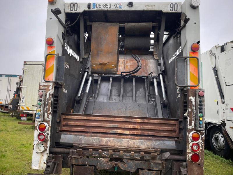 Renault Premium 280.19 DXI - Garbage truck: picture 5 Renault Premium 280.19 DXI - Garbage truck: picture 5