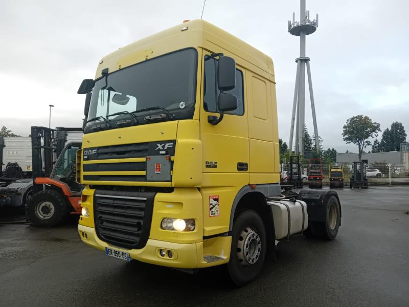 DAF XF105 460 - Tractor unit: picture 1 DAF XF105 460 - Tractor unit: picture 1