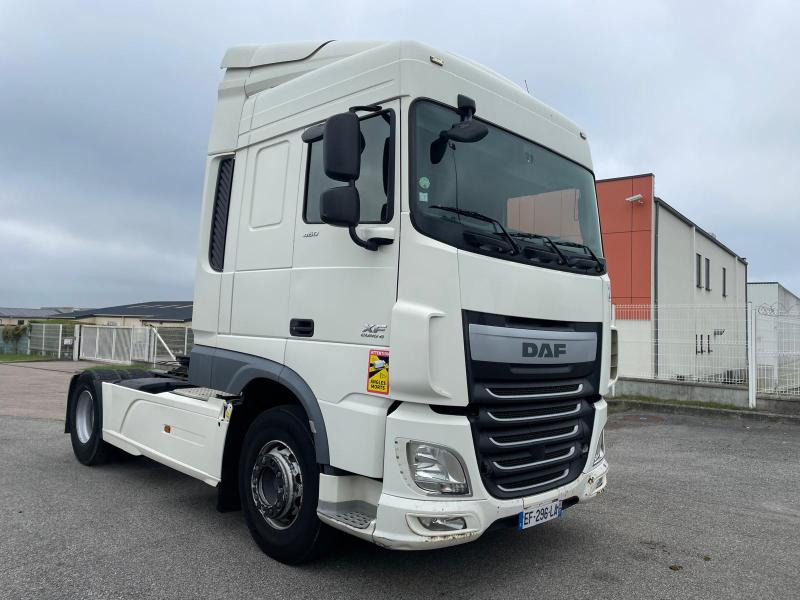 DAF XF460 - Tractor unit: picture 2 DAF XF460 - Tractor unit: picture 2