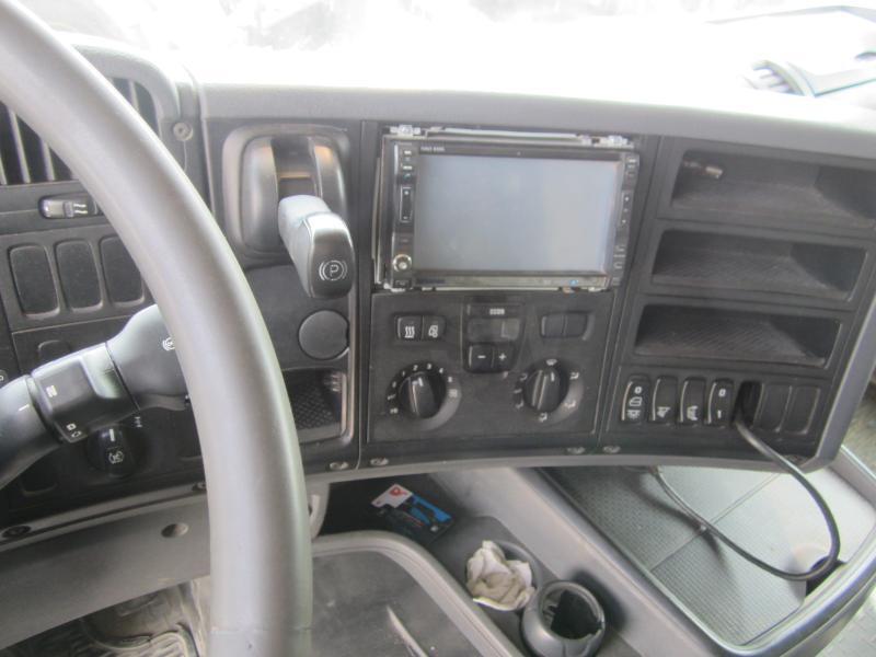 Tractor unit Scania R 420: picture 10 Tractor unit Scania R 420: picture 10