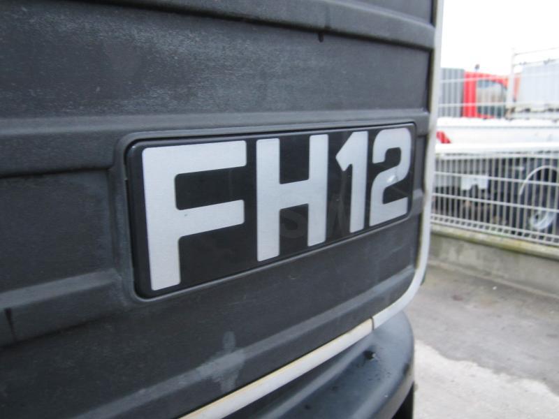 Volvo FH12 380 - Tractor unit: picture 4 Volvo FH12 380 - Tractor unit: picture 4