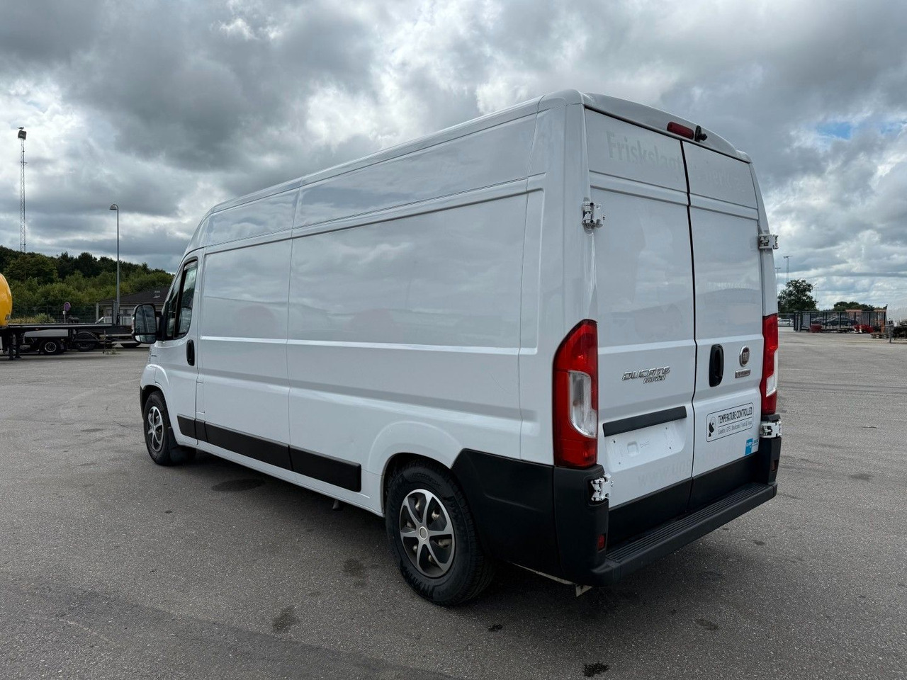 Fiat Ducato 2.3 MJT 150 Waeco Frigo (Engine Damage) - Refrigerated delivery van: picture 4 Fiat Ducato 2.3 MJT 150 Waeco Frigo (Engine Damage) - Refrigerated delivery van: picture 4
