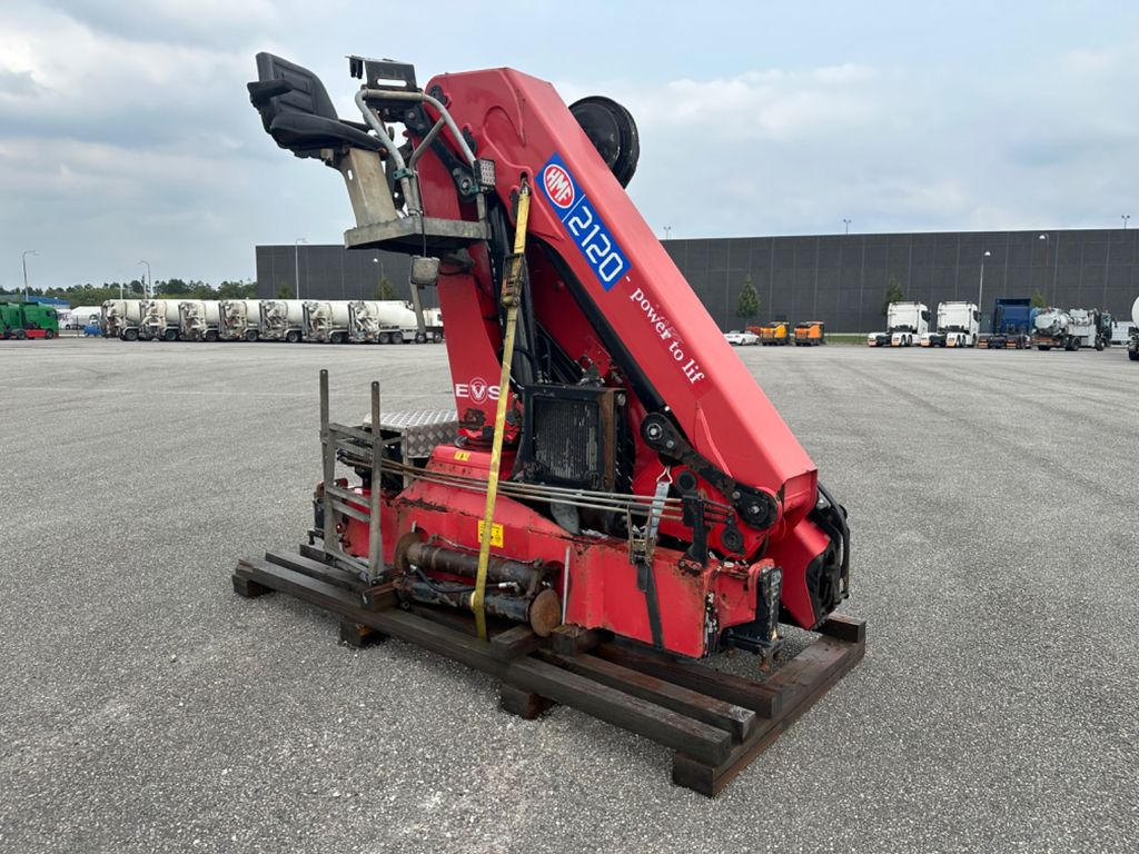 HMF 2120 K4 Radio Remote / Crane / Kran HMF 2120 K4 Radio Remote / Crane / Kran - Truck mounted crane: picture 5 HMF 2120 K4 Radio Remote / Crane / Kran HMF 2120 K4 Radio Remote / Crane / Kran - Truck mounted crane: picture 5