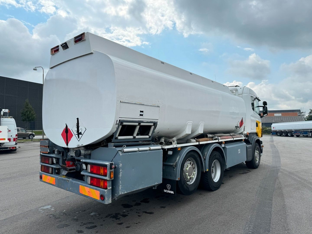 Scania R480 6x2*4 19.000 L ADR Tanktruck - Tank truck: picture 3 Scania R480 6x2*4 19.000 L ADR Tanktruck - Tank truck: picture 3