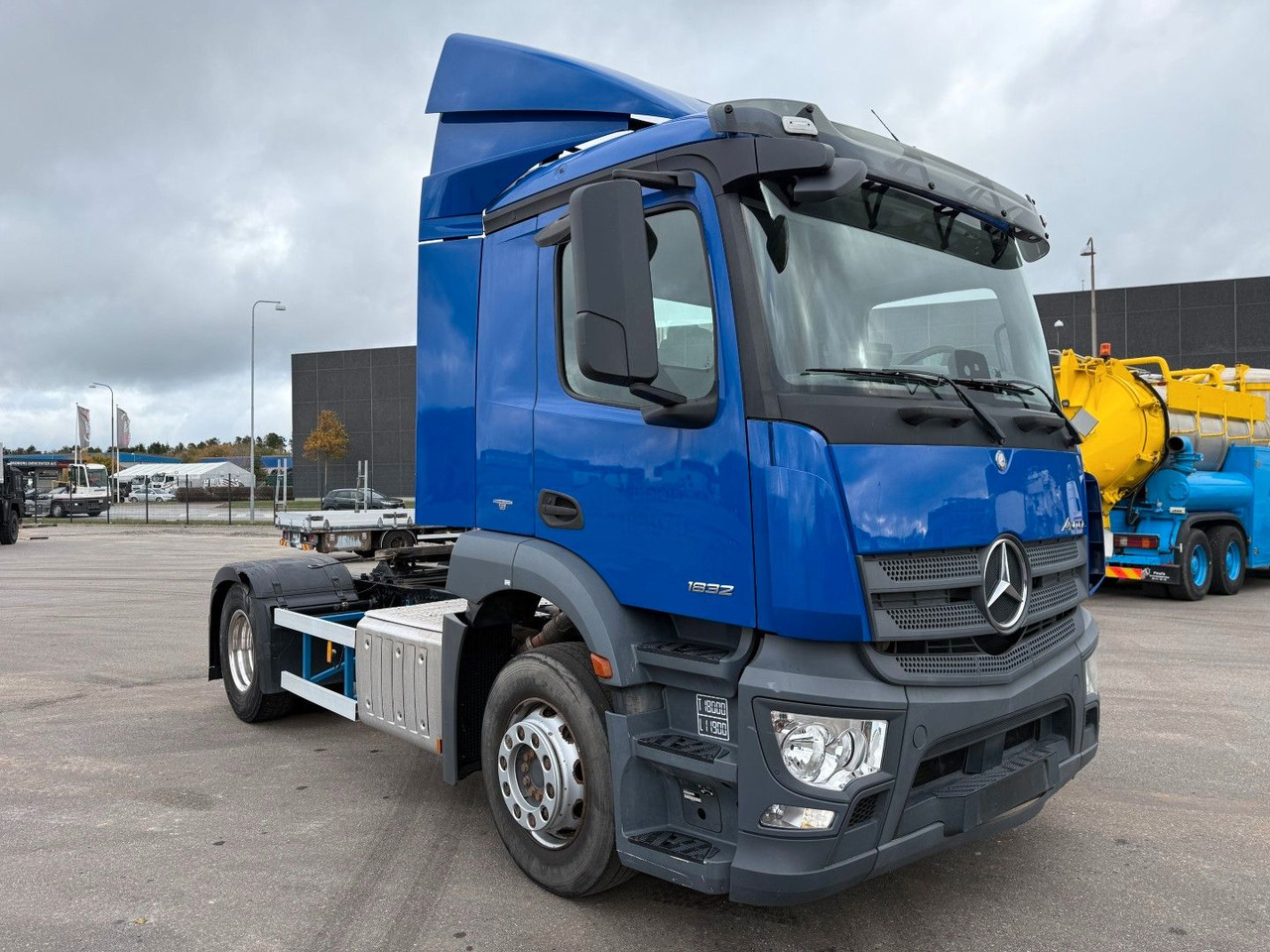 Mercedes-Benz Actros 1832 4x2 Euro 6 - Tractor unit: picture 2 Mercedes-Benz Actros 1832 4x2 Euro 6 - Tractor unit: picture 2