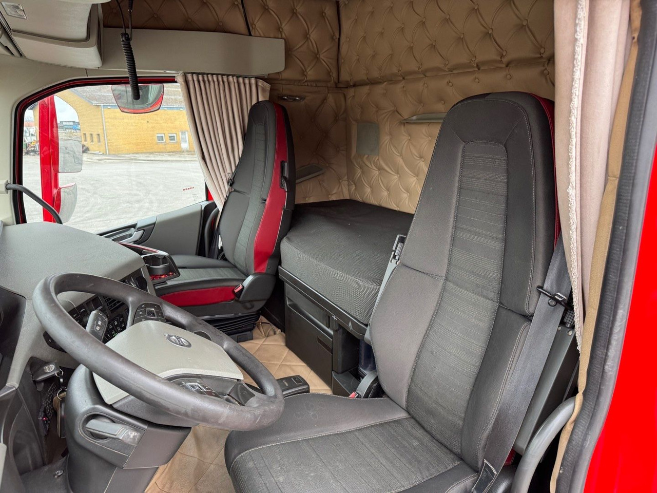 Volvo FH500 8x4*4 Tipper / Kipper (No Crane) - Tipper: picture 5 Volvo FH500 8x4*4 Tipper / Kipper (No Crane) - Tipper: picture 5
