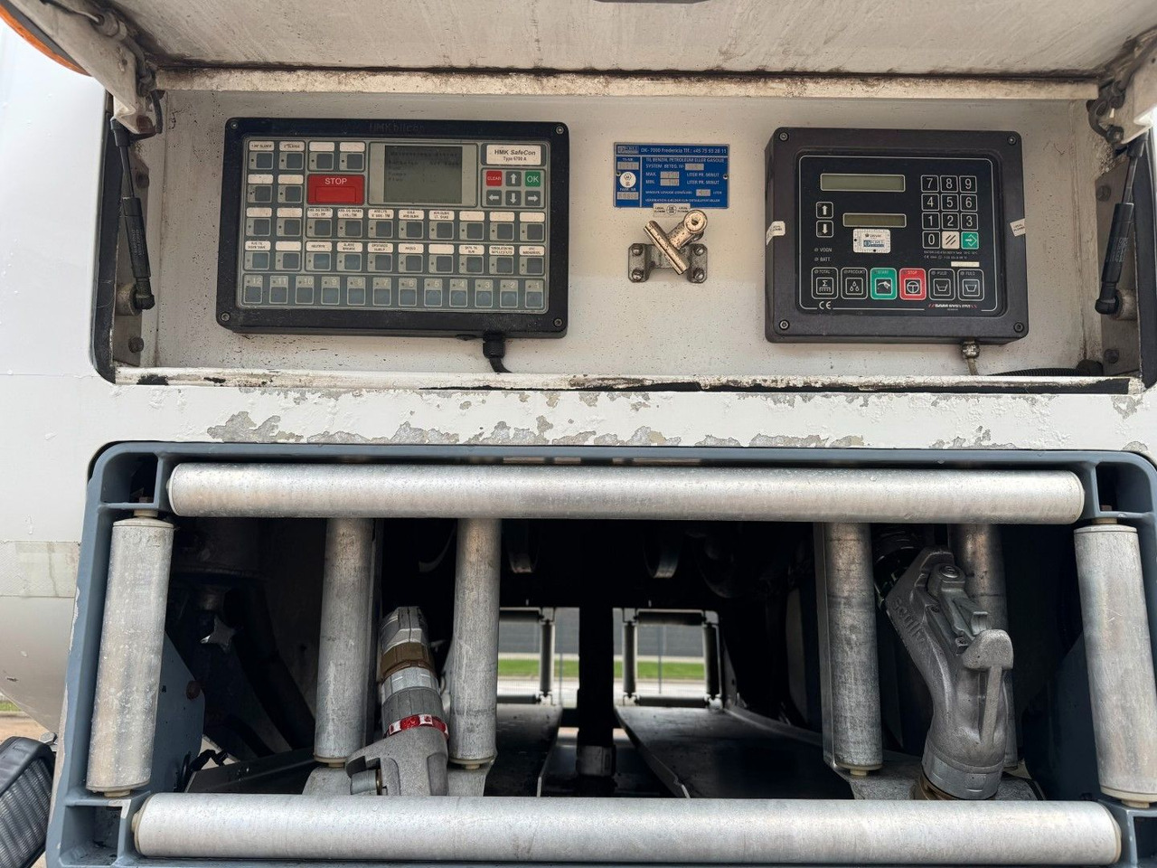 Tank truck Volvo FM 440 8x2*6 24.000 l. ADR Tanktruck: picture 13