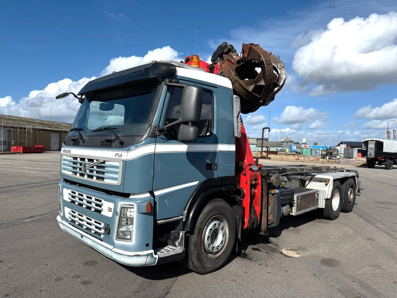 Volvo FM340 6x2*4 Kipper / Palfinger Epsilon 150Z96 - Crane truck: picture 1 Volvo FM340 6x2*4 Kipper / Palfinger Epsilon 150Z96 - Crane truck: picture 1