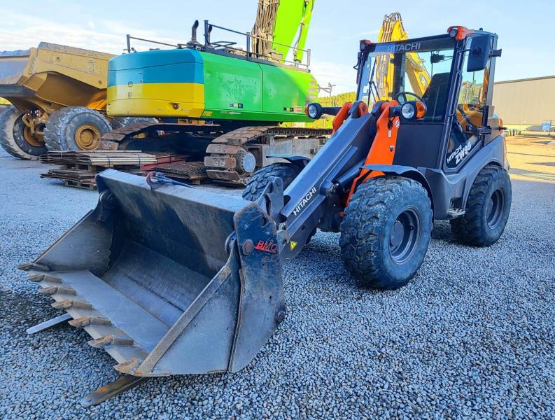 Hitachi ZW95 - Wheel loader: picture 2 Hitachi ZW95 - Wheel loader: picture 2