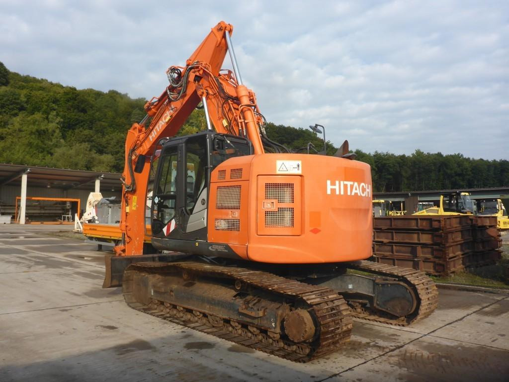 Hitachi ZX225USLC-5B - Crawler excavator: picture 1 Hitachi ZX225USLC-5B - Crawler excavator: picture 1