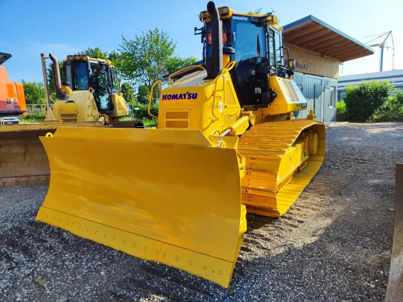 Komatsu D61PX-24E0 - Bulldozer: picture 2 Komatsu D61PX-24E0 - Bulldozer: picture 2