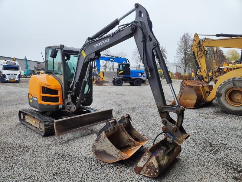 Volvo ECR40D - Mini excavator: picture 3 Volvo ECR40D - Mini excavator: picture 3
