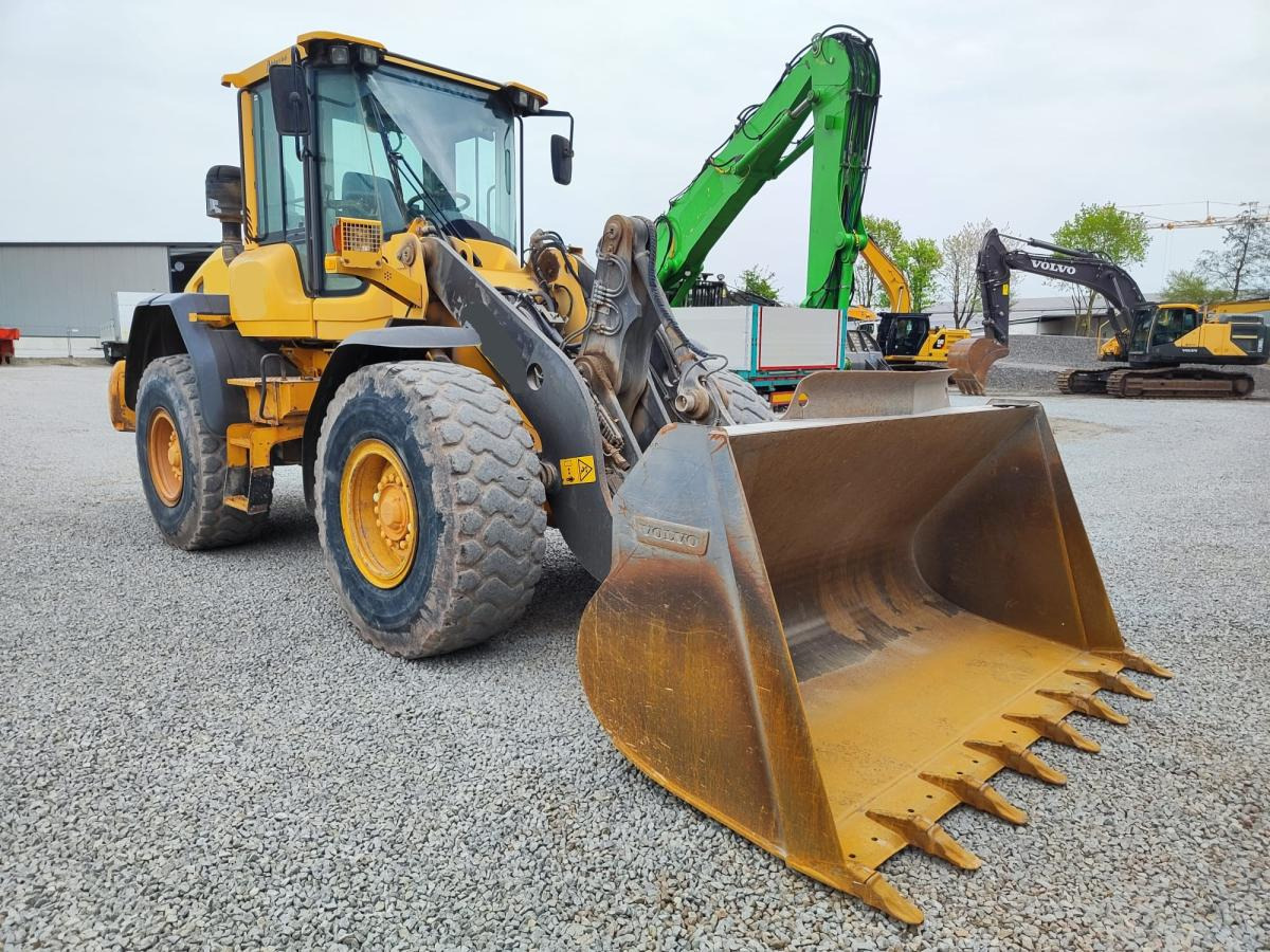 Volvo L 70 G - Wheel loader: picture 3 Volvo L 70 G - Wheel loader: picture 3