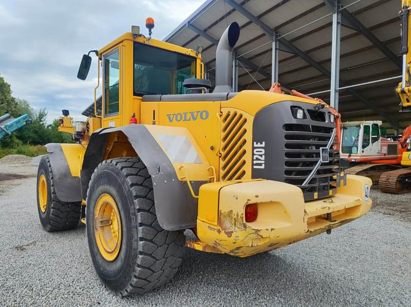 Volvo L120E - Wheel loader: picture 1 Volvo L120E - Wheel loader: picture 1