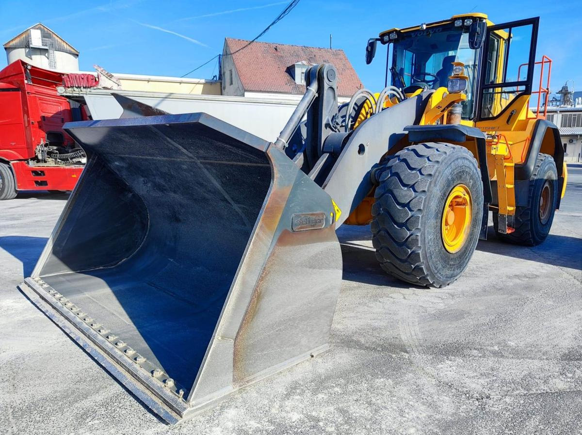 Volvo L180H Long Boom - Wheel loader: picture 2 Volvo L180H Long Boom - Wheel loader: picture 2