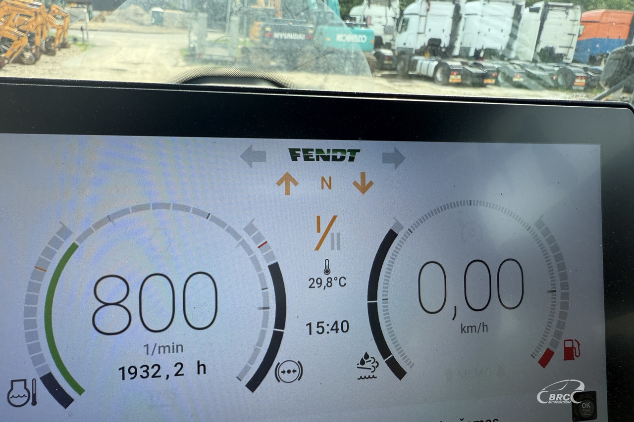 Farm tractor Fendt 724 Vario: picture 17