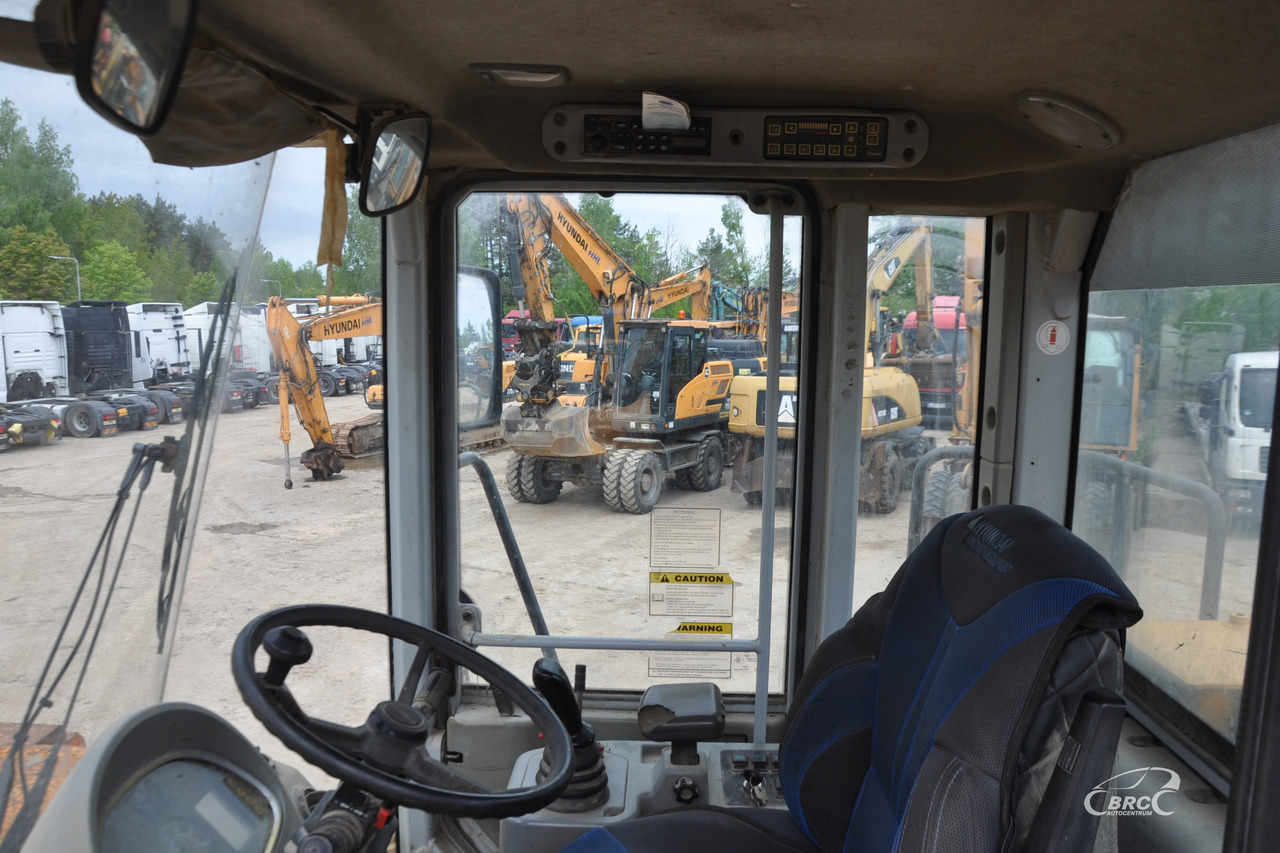 Wheel loader Hyundai HL770-7: picture 10