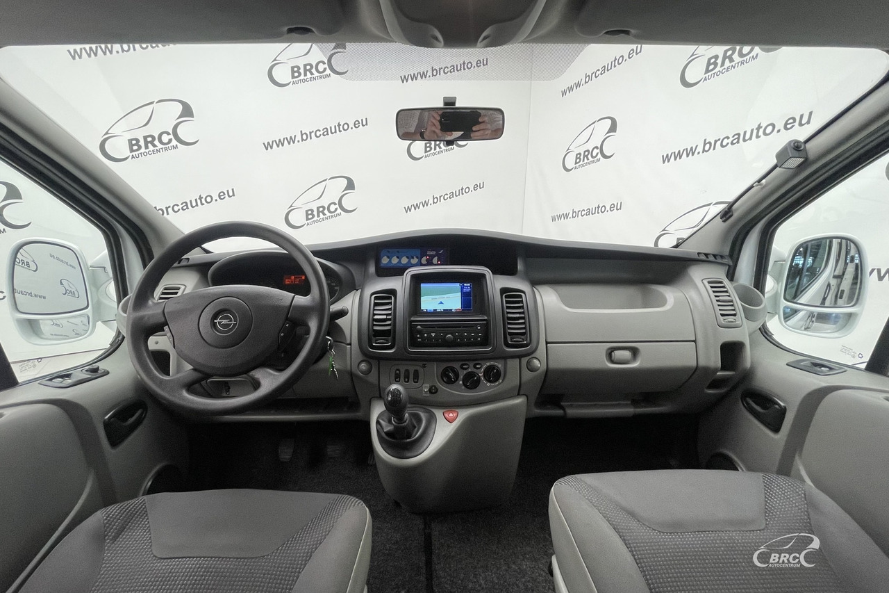 Opel Vivaro - Camper van: picture 3 Opel Vivaro - Camper van: picture 3