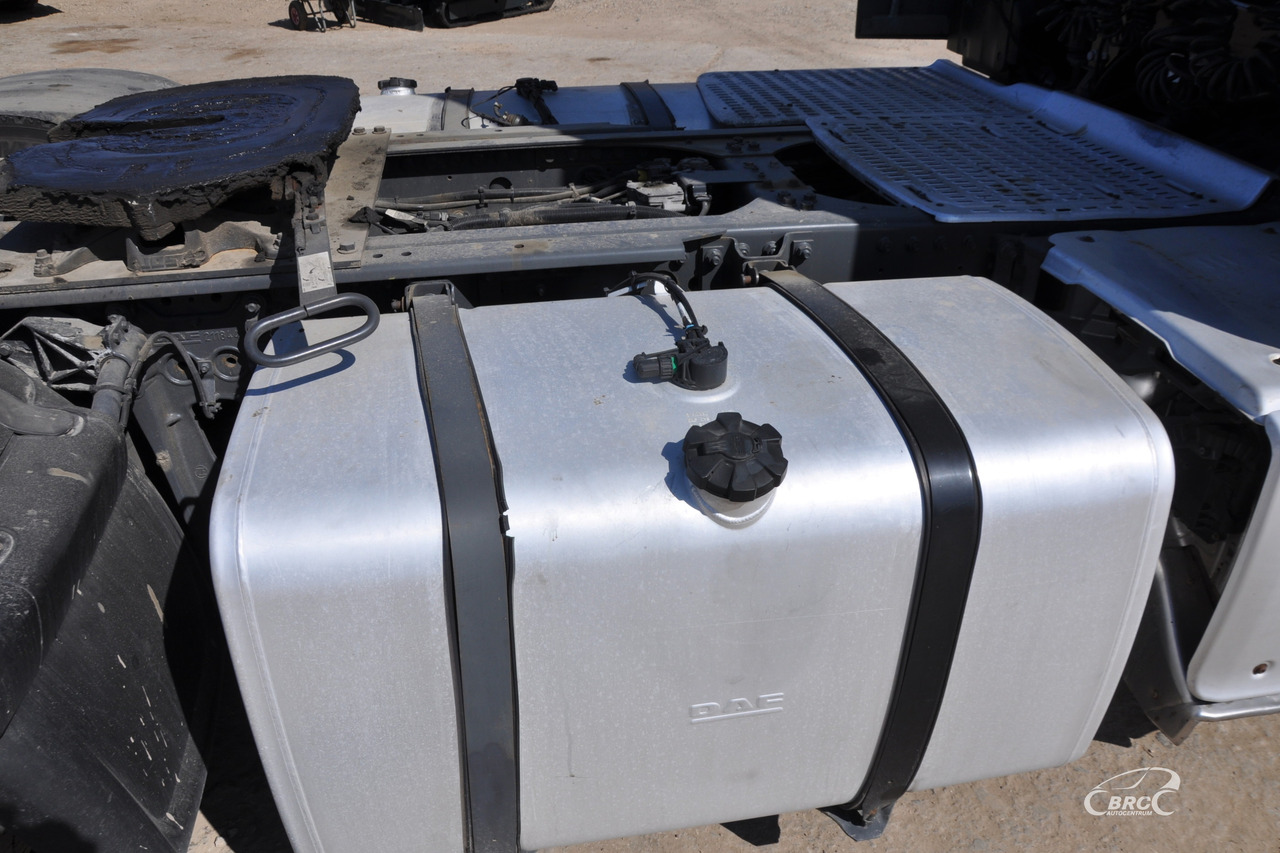 Tractor unit DAF XF 530FT: picture 10