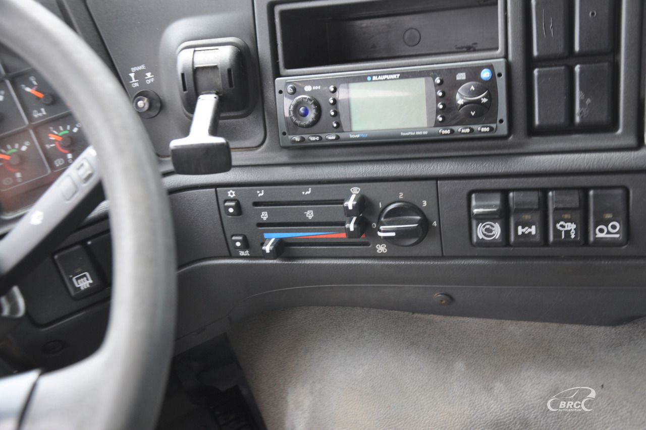 Dropside/ Flatbed truck Volvo FM7: picture 13