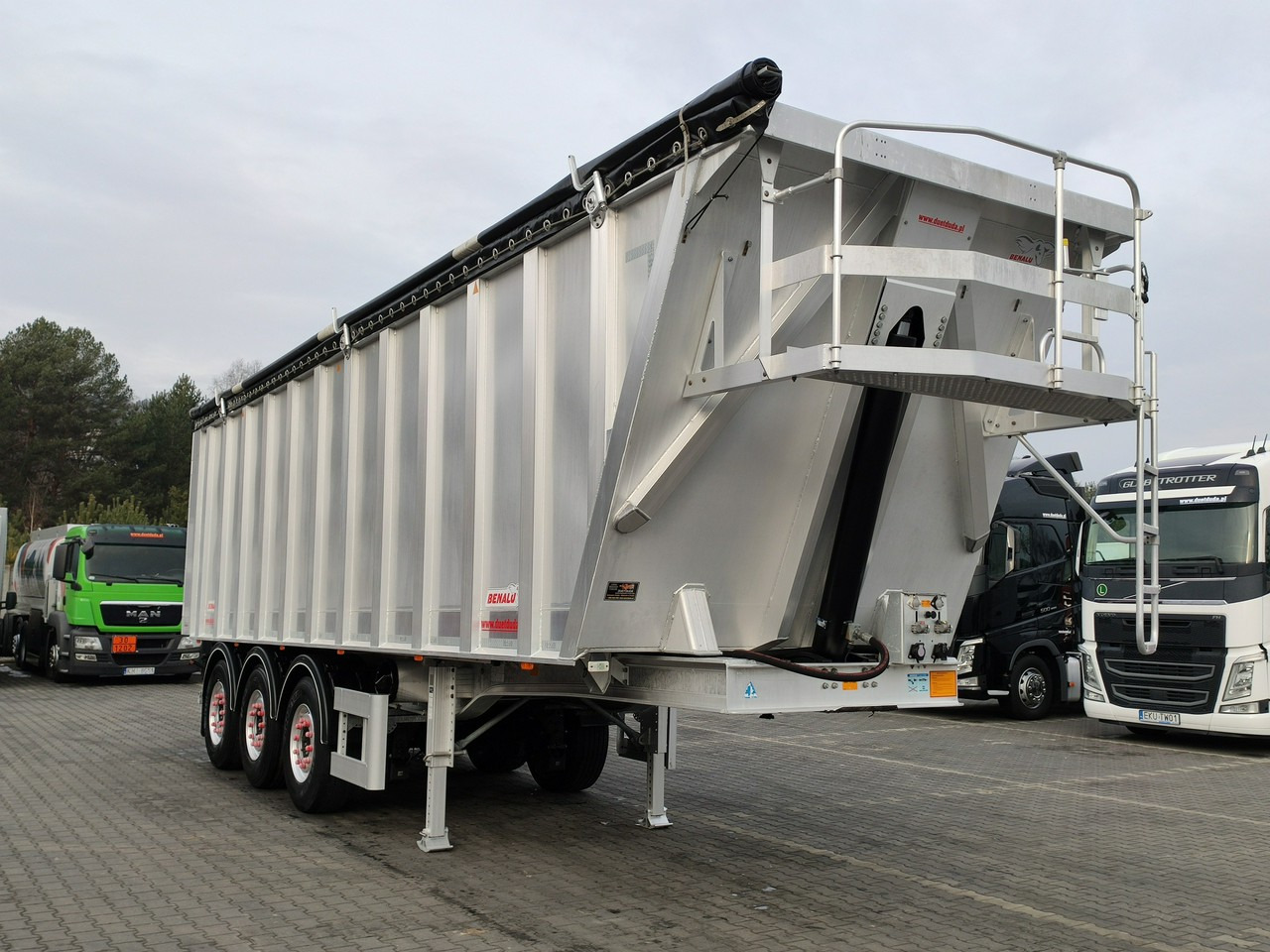 Benalu MULTIRUNNER 87 - Tipper semi-trailer: picture 1 Benalu MULTIRUNNER 87 - Tipper semi-trailer: picture 1