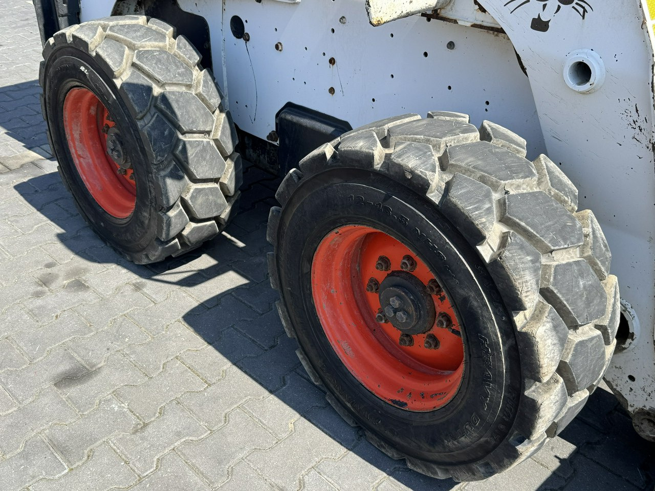 Bobcat S300 Joystick Mini Ładowarka Waga 3692kg - Skid steer loader: picture 5 Bobcat S300 Joystick Mini Ładowarka Waga 3692kg - Skid steer loader: picture 5