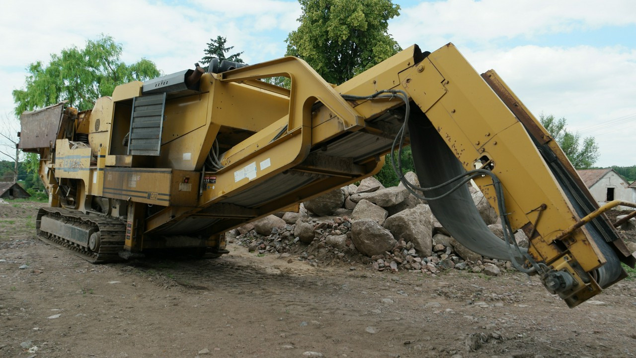 Extec C12+ Masa całkowita 48t - Mobile crusher: picture 1 Extec C12+ Masa całkowita 48t - Mobile crusher: picture 1