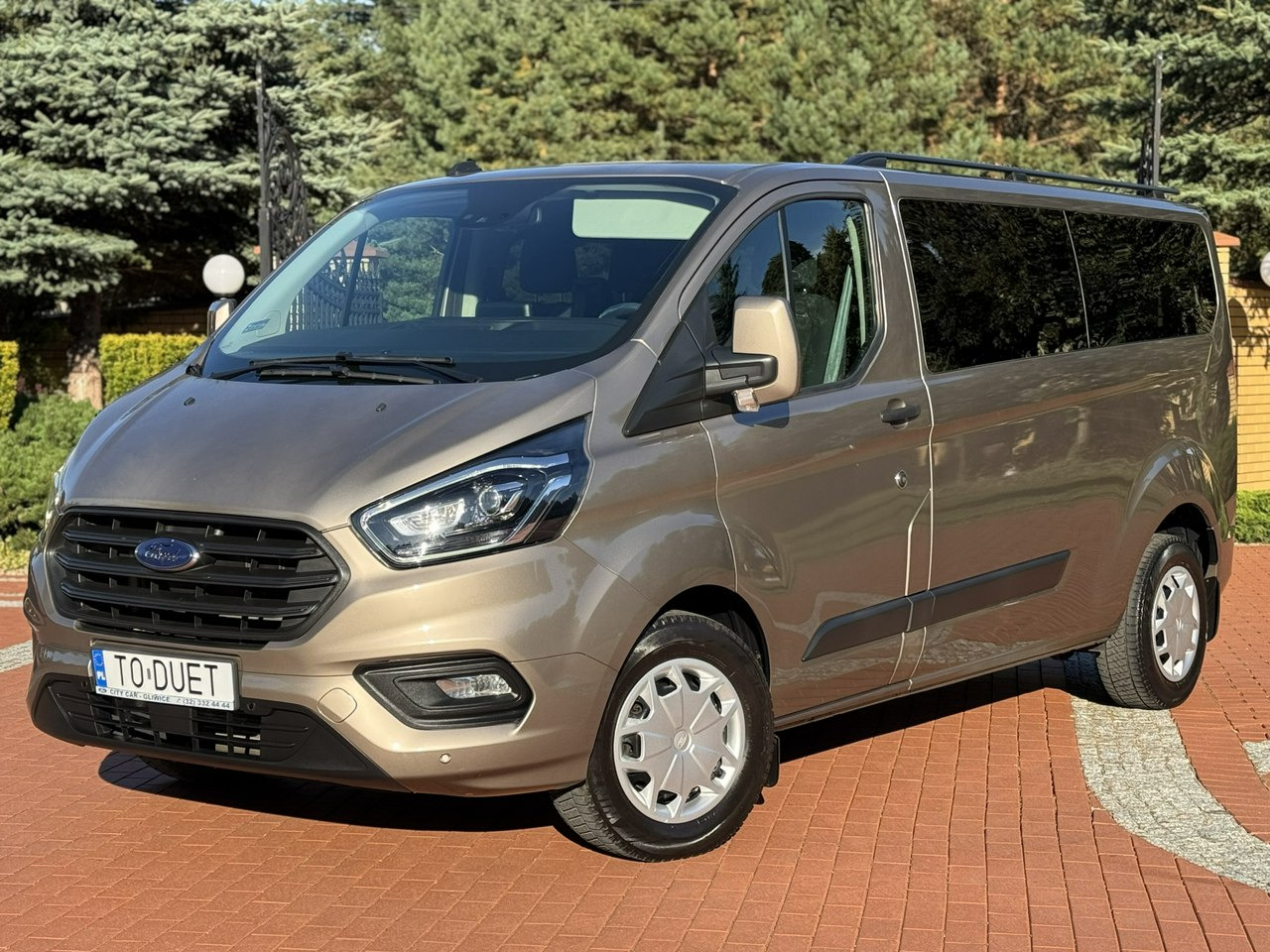 Ford Transit Custom - Passenger van: picture 2 Ford Transit Custom - Passenger van: picture 2