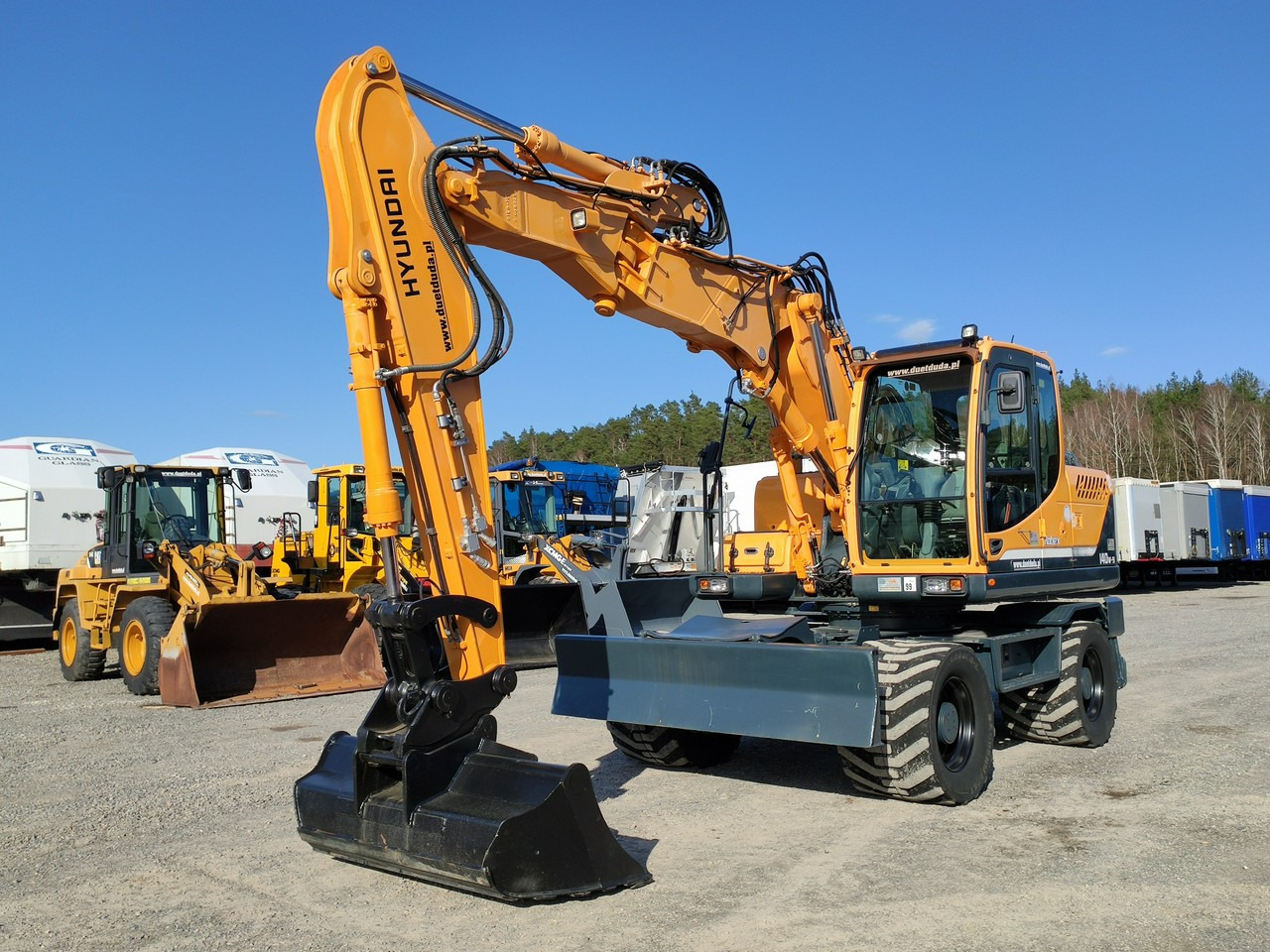 Hyundai 140W-9 Łyżka Skarpowa+Szybko Złącze !!! STAN Bardzo Dobry !!! - Wheel excavator: picture 3 Hyundai 140W-9 Łyżka Skarpowa+Szybko Złącze !!! STAN Bardzo Dobry !!! - Wheel excavator: picture 3