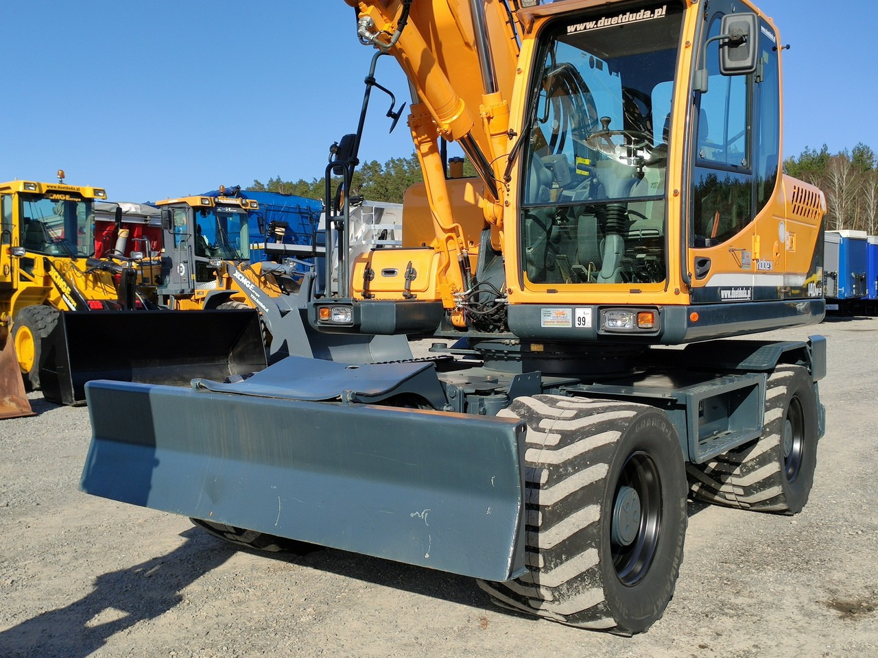 Hyundai 140W-9 Łyżka Skarpowa+Szybko Złącze !!! STAN Bardzo Dobry !!! - Wheel excavator: picture 4 Hyundai 140W-9 Łyżka Skarpowa+Szybko Złącze !!! STAN Bardzo Dobry !!! - Wheel excavator: picture 4