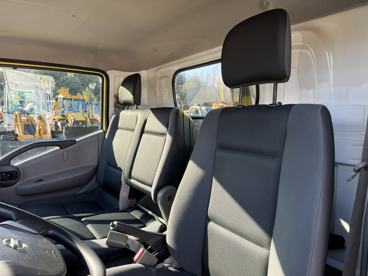 Nissan Cabstar leasing Nissan Cabstar: picture 28 Nissan Cabstar leasing Nissan Cabstar: picture 28