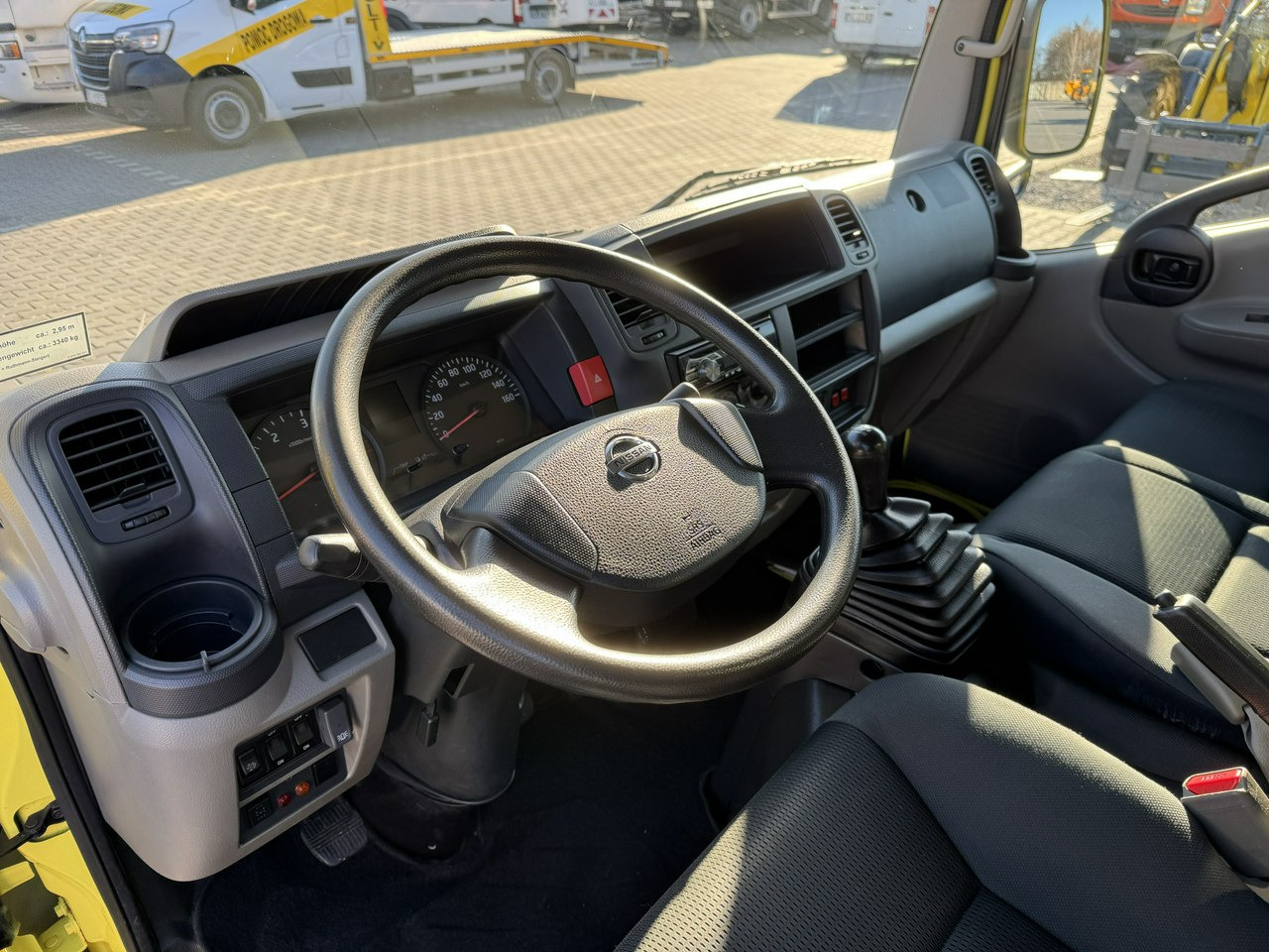 Nissan Cabstar leasing Nissan Cabstar: picture 25 Nissan Cabstar leasing Nissan Cabstar: picture 25