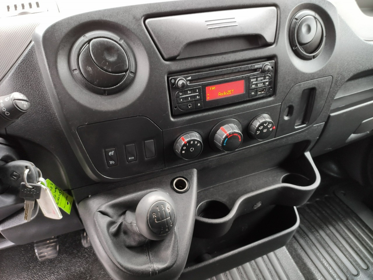 Truck mounted aerial platform Renault Master: picture 34