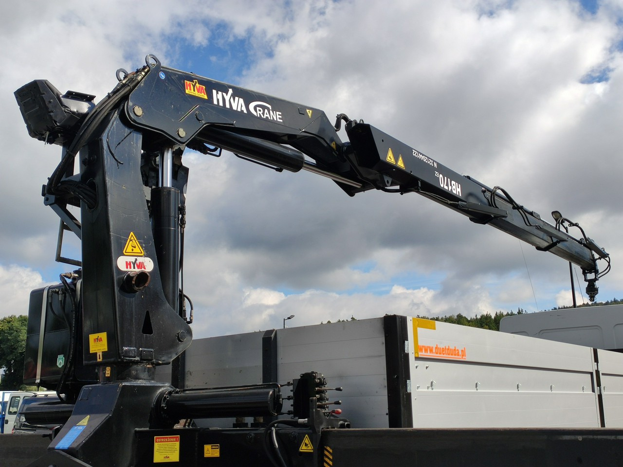 Dropside/ Flatbed truck, Crane truck Renault Midlum 180.240DXI + HDS HYVA HB170E2 Udzwig 3.6Tony: picture 29 Dropside/ Flatbed truck, Crane truck Renault Midlum 180.240DXI + HDS HYVA HB170E2 Udzwig 3.6Tony: picture 29