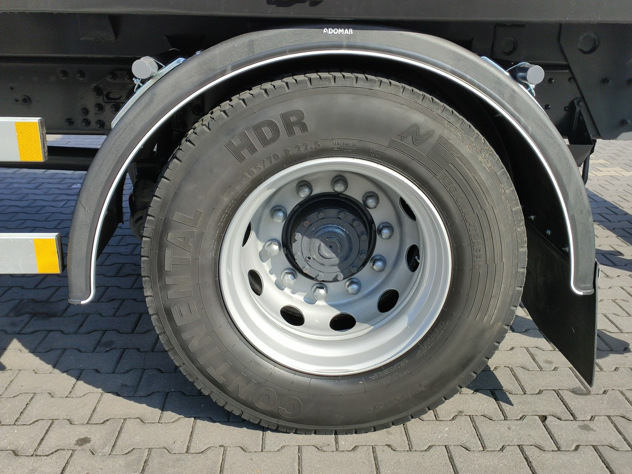 Dropside/ Flatbed truck, Crane truck Renault Midlum 180.240DXI + HDS HYVA HB170E2 Udzwig 3.6Tony: picture 32 Dropside/ Flatbed truck, Crane truck Renault Midlum 180.240DXI + HDS HYVA HB170E2 Udzwig 3.6Tony: picture 32