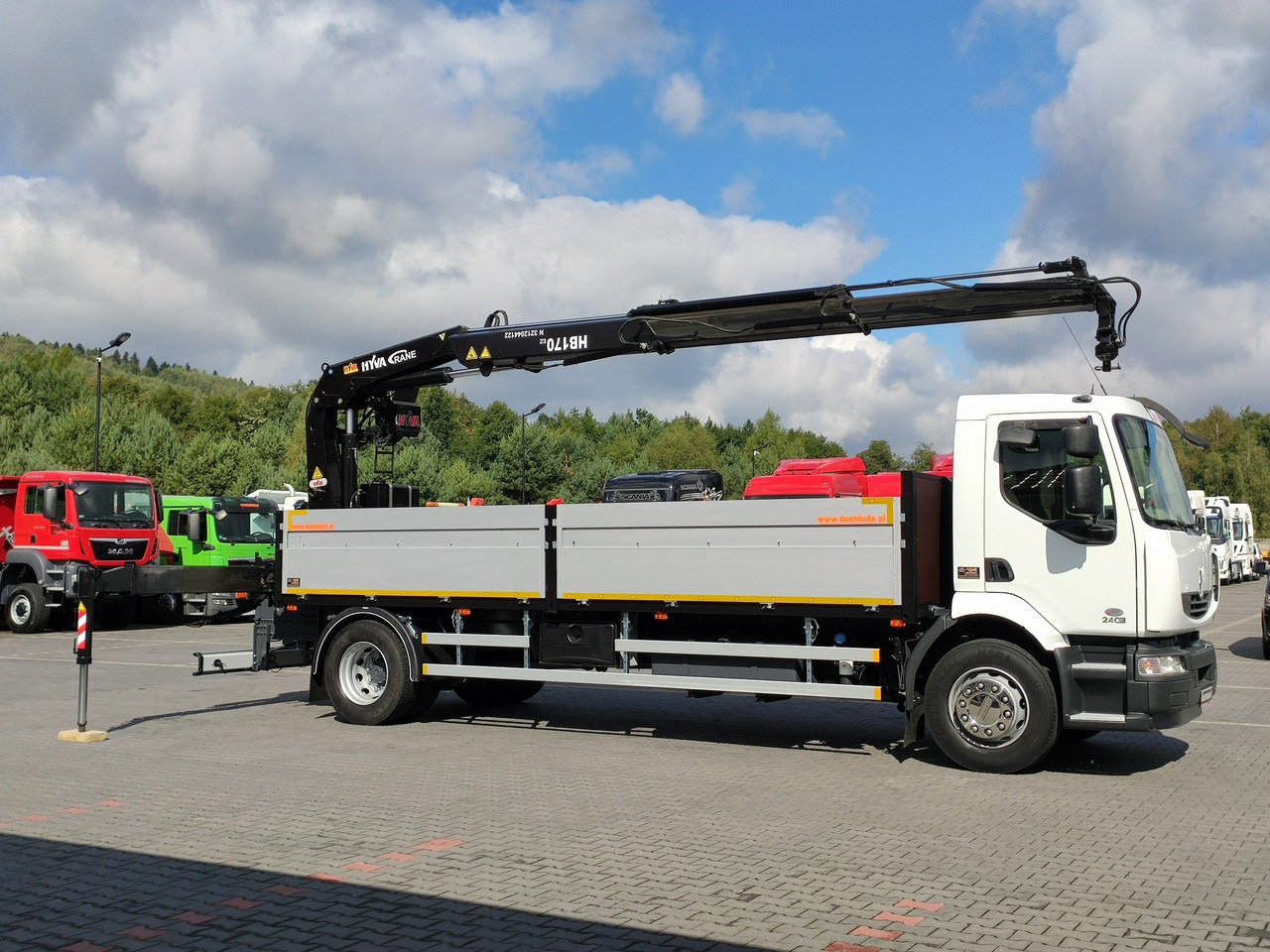 Renault Midlum 180.240DXI + HDS HYVA HB170E2 Udzwig 3.6Tony - Dropside/ Flatbed truck, Crane truck: picture 4 Renault Midlum 180.240DXI + HDS HYVA HB170E2 Udzwig 3.6Tony - Dropside/ Flatbed truck, Crane truck: picture 4